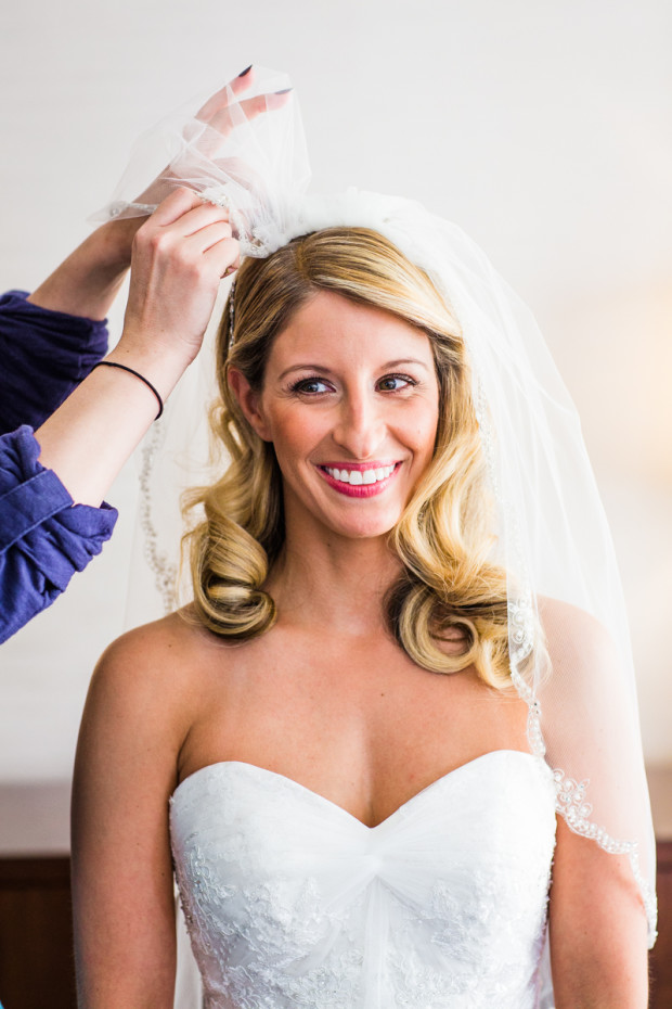 Bride gets ready at the Westin Michigan Avenue before her Spiaggia wedding.